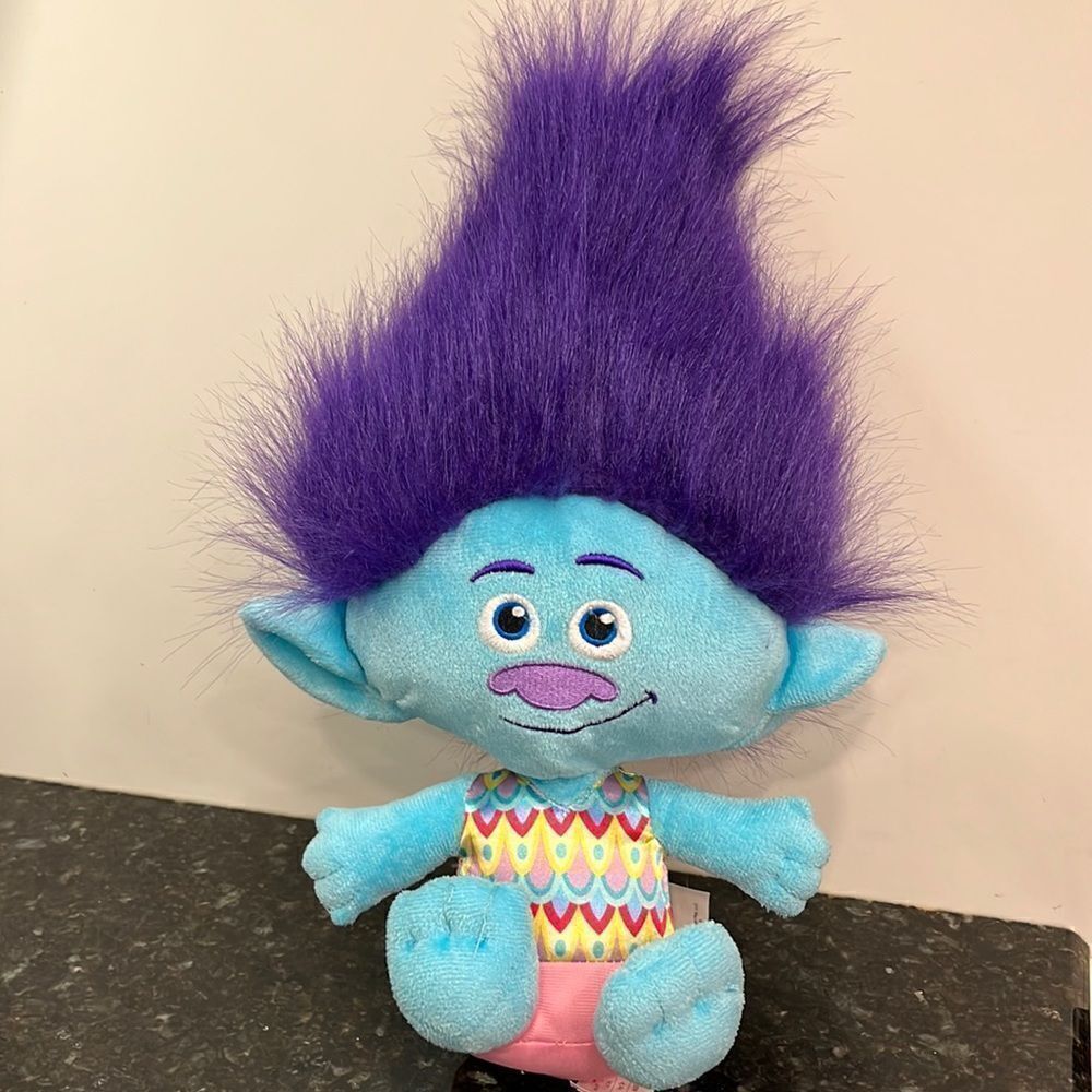 Dreamworks Trolls Plush Doll with Purple hair. Size 14”